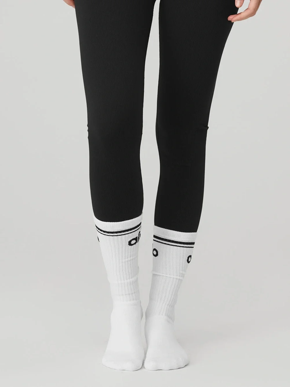 ALO Yoga Unisex Throwback Barre Sock - White Size M (W) 8-11.5 (M) 6.5-10 NWT